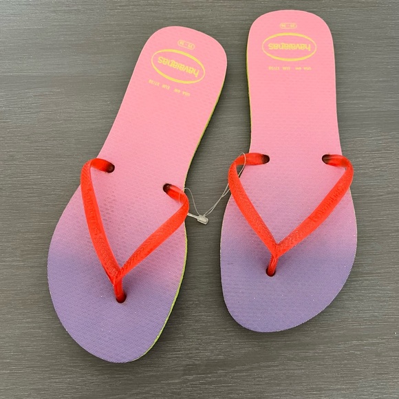 Havaianas Flat Beach Flip Flop Sandals - Picture 2 of 5